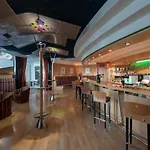 Hotel Meerane 4* מירן