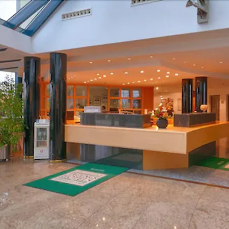 Hotel Meerane ホテル 4*