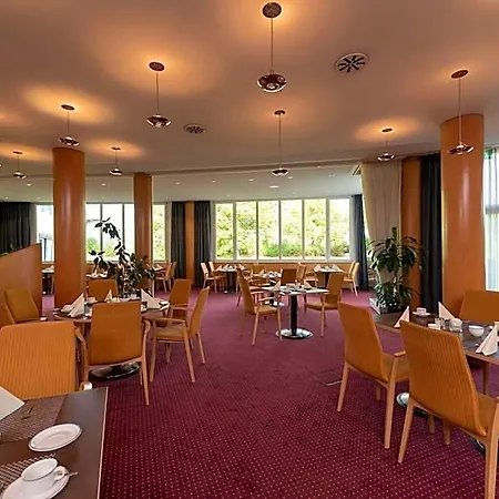 Hotel Meerane Hotel 4*