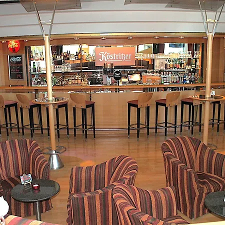 Hotel Meerane Otel 4*