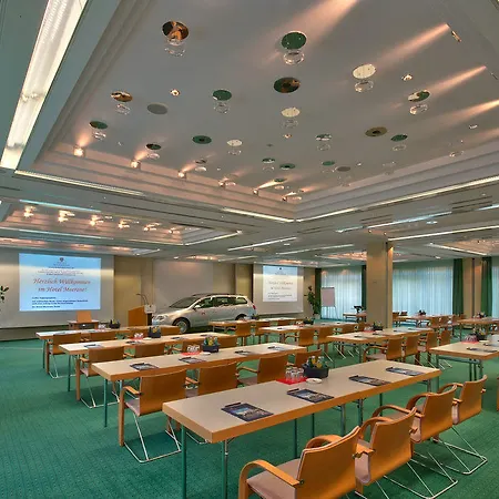 מלון Hotel Meerane 4*