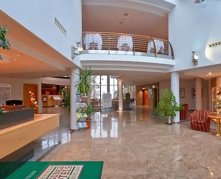 Hotel Meerane מלון מירן