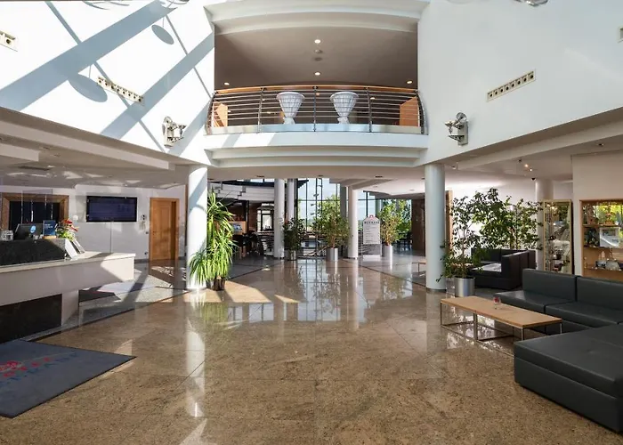 Hotel Meerane ميرانه