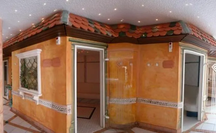 Hotel Meerane فندق