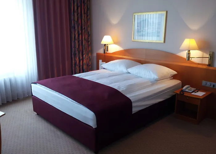 Hotel Meerane ميرانه