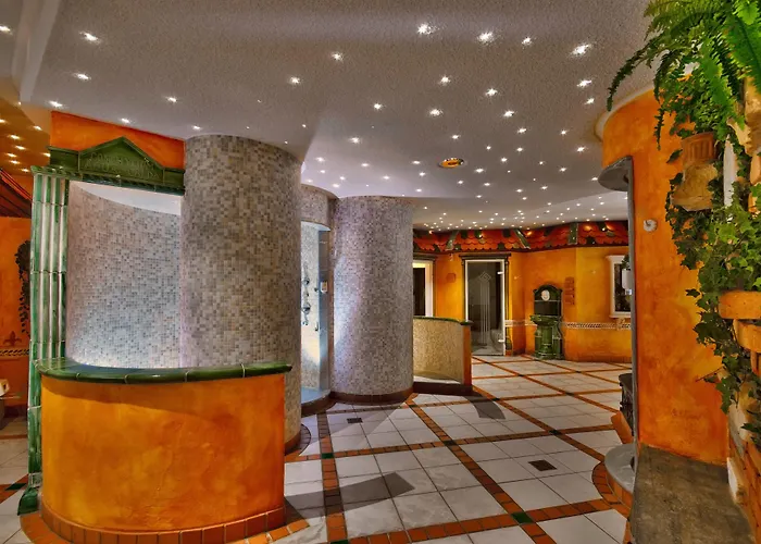 Hotel Meerane فندق 4*