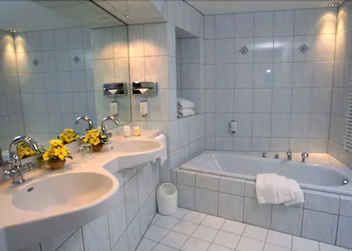 Hotel Meerane فندق ميرانه