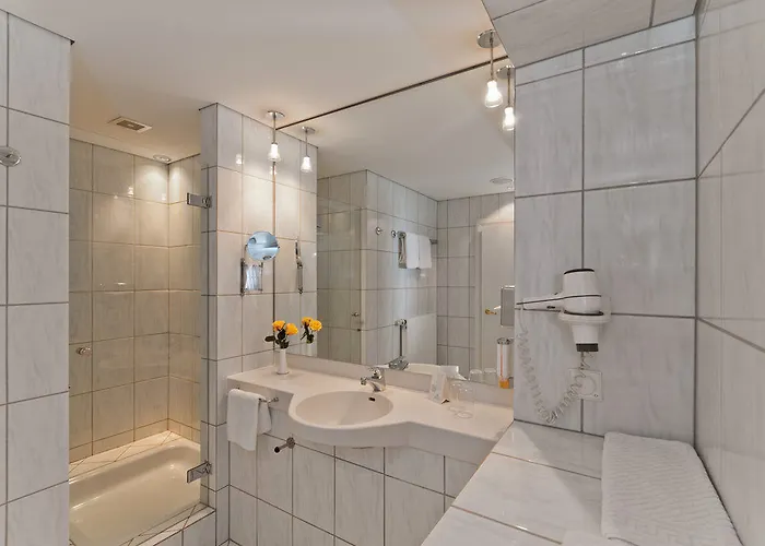 Hotel Meerane فندق ميرانه